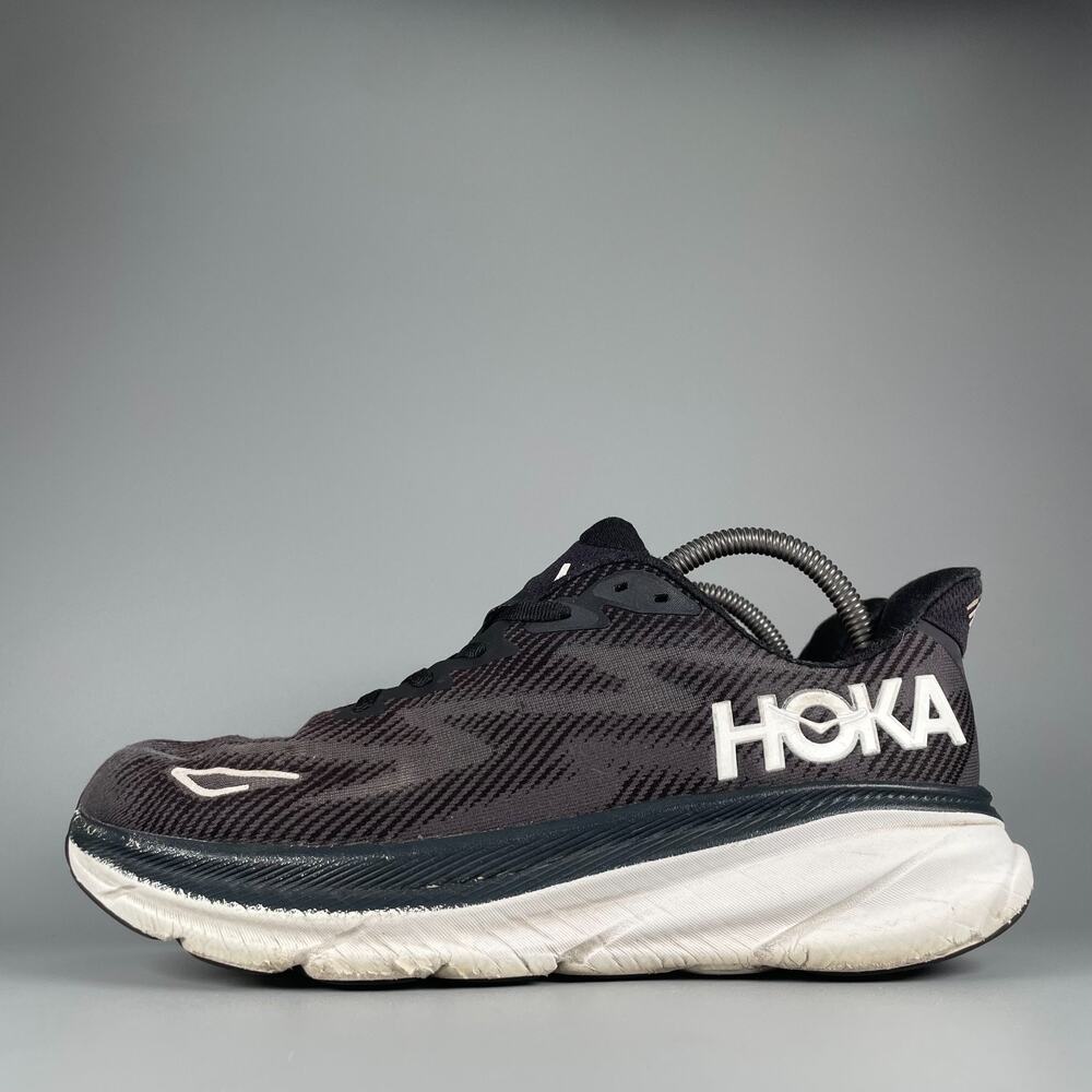 HOKA Clifton 9 Men’s Size 9 Black White Running Shoes Athletic Sneakers Casual